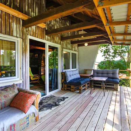度假居 2 Bedroom Stunning In